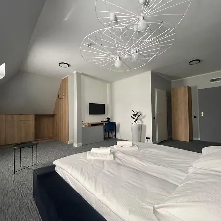 Made In Napoli By Siervo Miedzyborz Hotel *