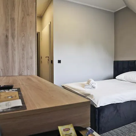 Made In Napoli By Siervo Miedzyborz Hotel Miedzyborz (Olesnica)