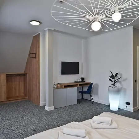 Made In Napoli By Siervo Międzybórz Hotel