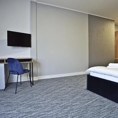 Made In Napoli By Siervo Miedzyborz מלון