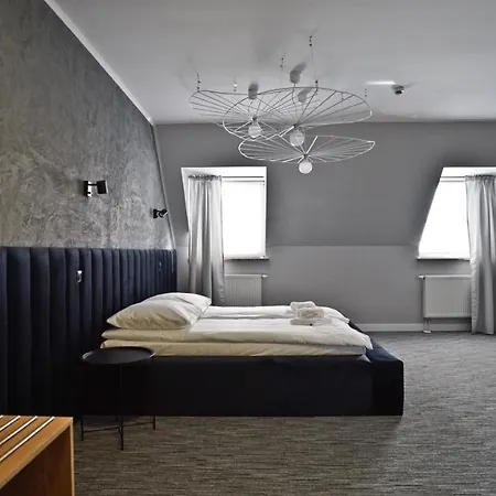 Made In Napoli By Siervo Międzybórz Hotel *