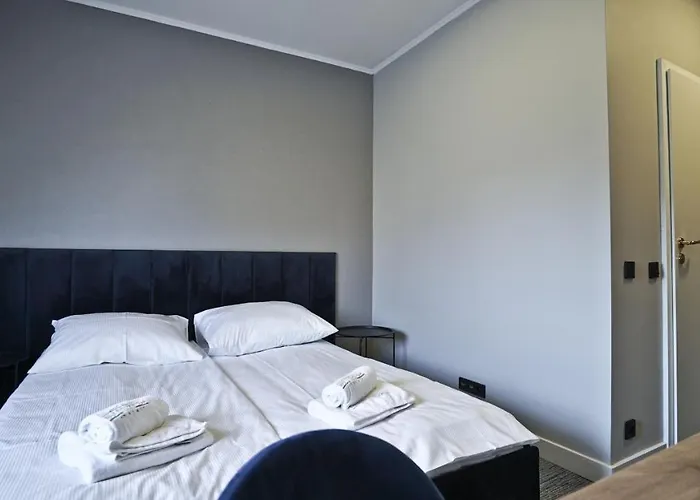 Made In Napoli By Siervo Miedzyborz * Miedzyborz (Olesnica)