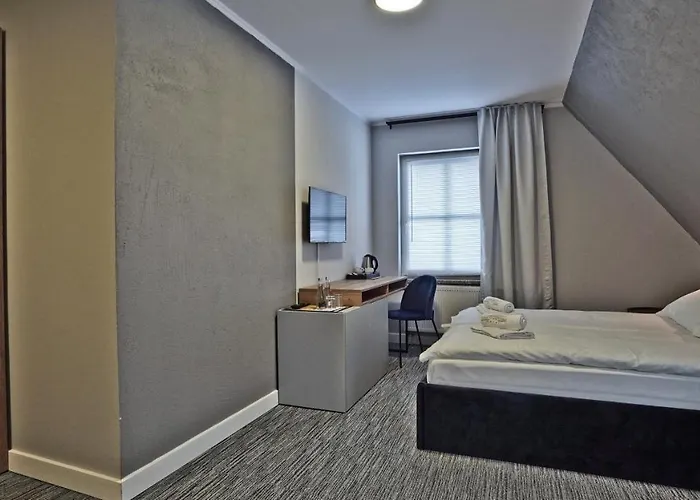 Hotel Made In Napoli By Siervo Miedzyborz Miedzyborz (Olesnica)