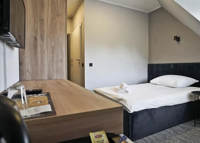 Made In Napoli By Siervo Miedzyborz Hotel Miedzyborz (Olesnica)