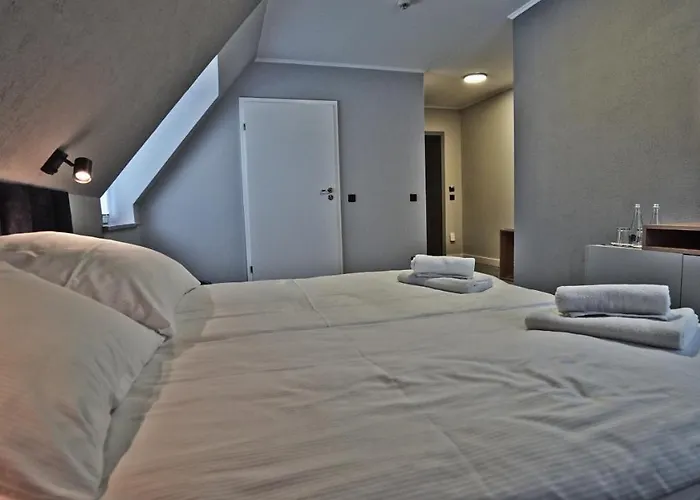 Made In Napoli By Siervo Miedzyborz Neumittelwalde