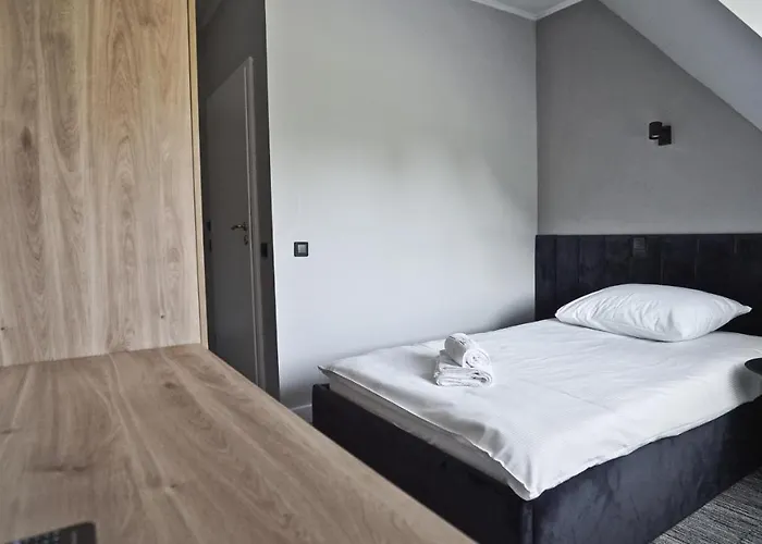 Made In Napoli By Siervo Miedzyborz * Miedzyborz (Olesnica)