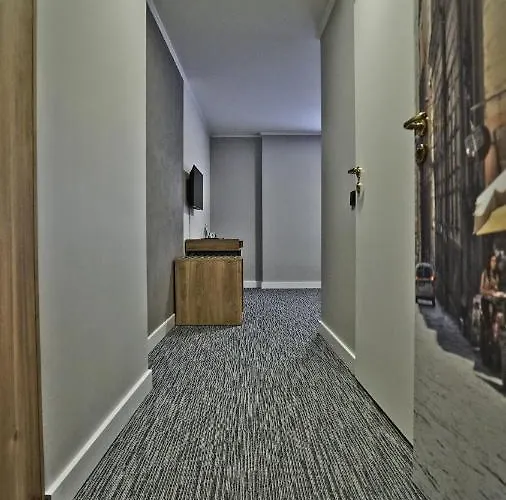 Made In Napoli By Siervo Miedzyborz 酒店 *